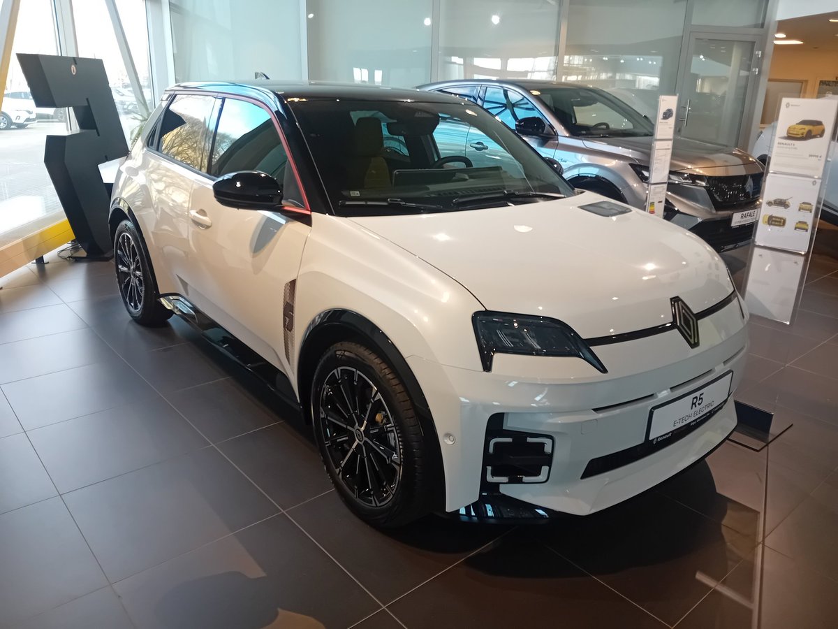 Tālbraucējs tweet media