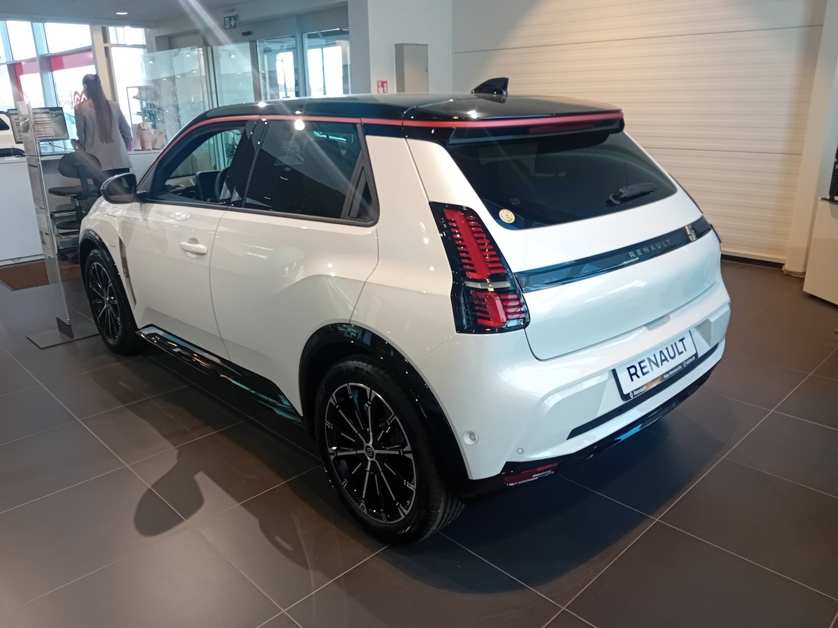 Tālbraucējs tweet media