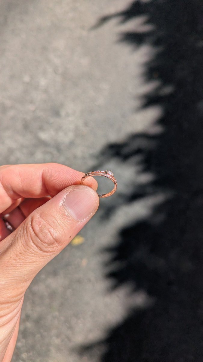 話題のポストBOT tweet media