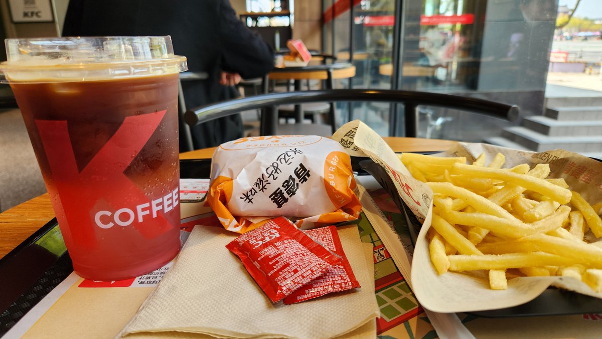 旅ランFIRE（YouTuber）@FIRE1年目、世界2周くらい tweet media