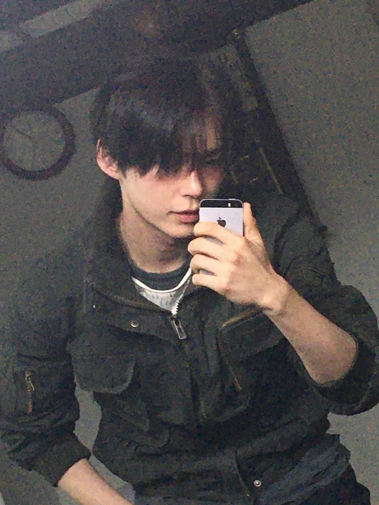 Young and Rich😾🍓🐈⬛🖤 tweet media