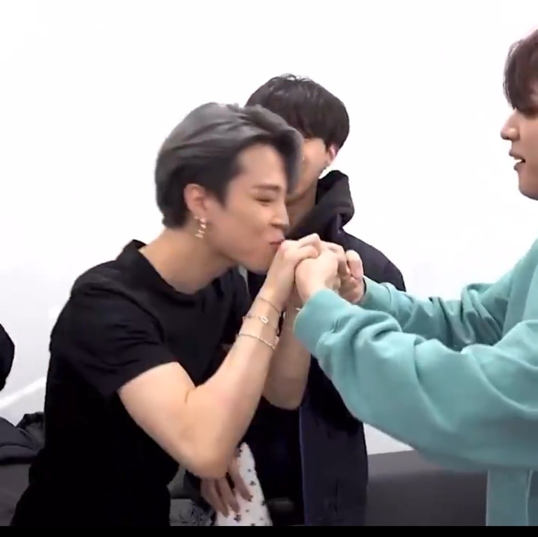 min zoya ⊙⊝⊜🪭 tweet media