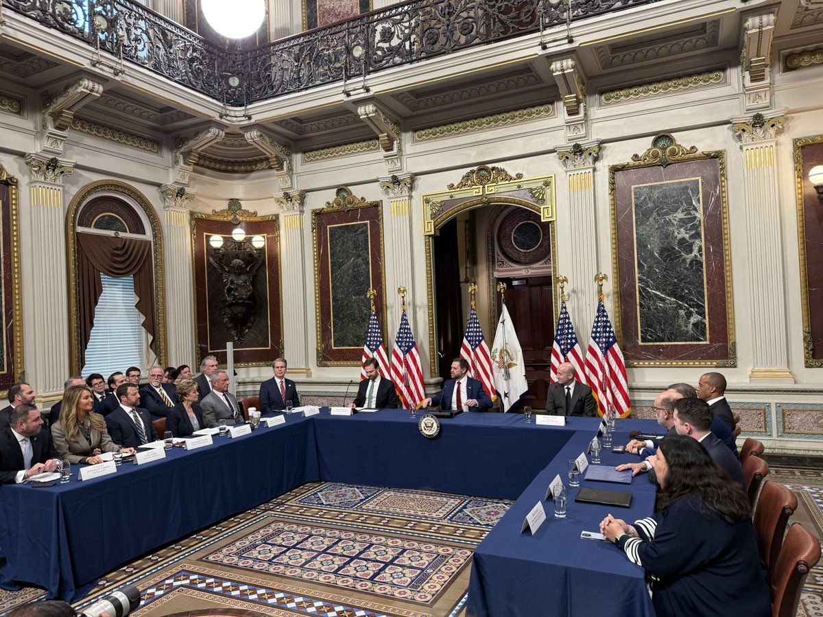 Josh Wingrove tweet media