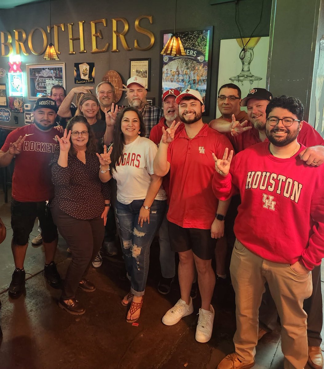 UHAADFWCoogs's tweet photo. Thanks to the #DFWCoogs who made it out to the watch parties last night!  

Next big event will be our #CoogsOnTheRoad event this summer…stay tuned for details!

#GoCoogs https://t.co/N5VbaWRm7S