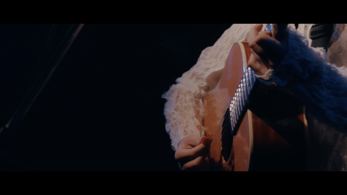 ななせ tweet media