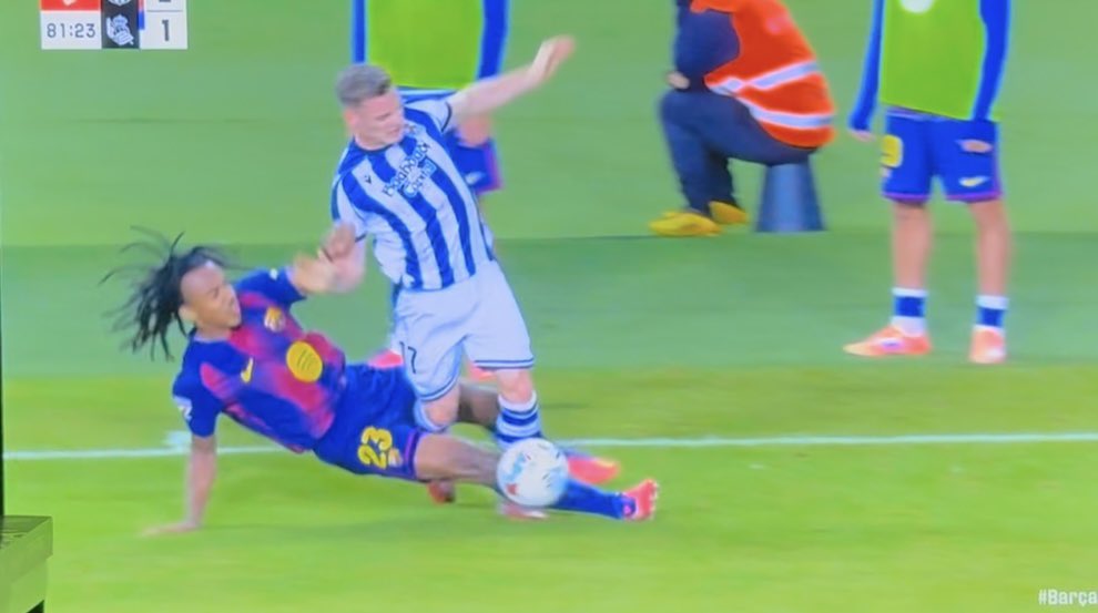 ElMau. 🕸️ tweet media