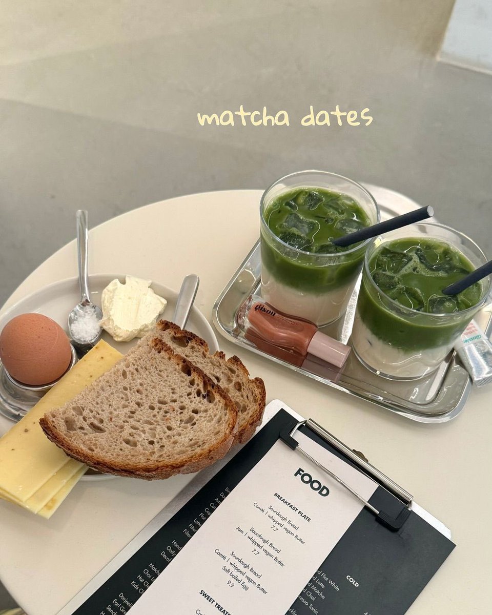 𝒞𝓁𝒶𝓈𝓈𝓎 tweet media