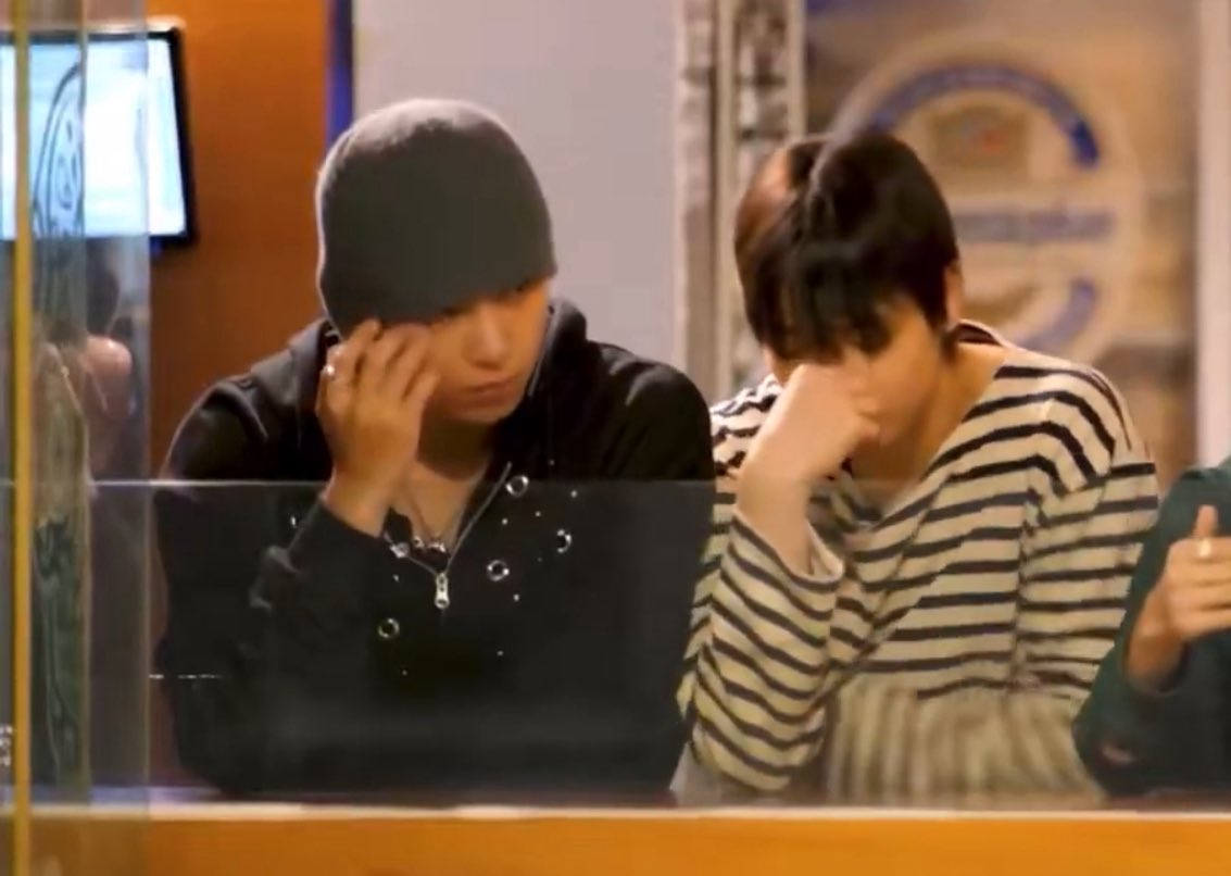 noeyuluv's tweet photo. GUE NYEMBUR ABIS LIAT TWTAN RPSPUSAT PAKE FOTO INI JSHSHSJSK https://t.co/E2jLuXAB1d
