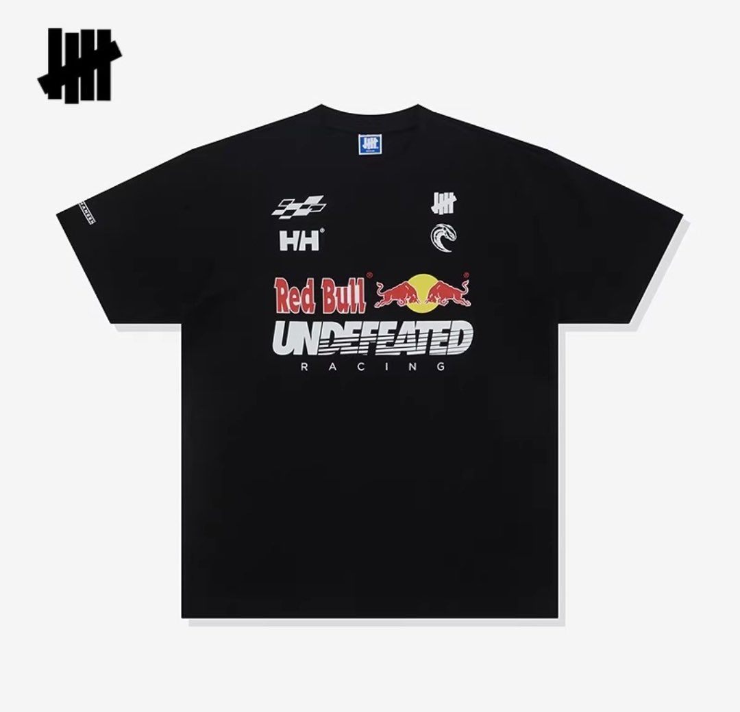 giegriffin's tweet image. ชอบเลข 85 หลังเสื้อ ใส่กับกางเกงทหาร เท่ห์เลย

#Undefeated
#85racing