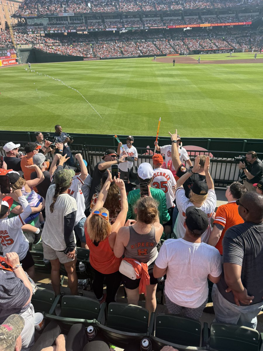 Donkey101 tweet media