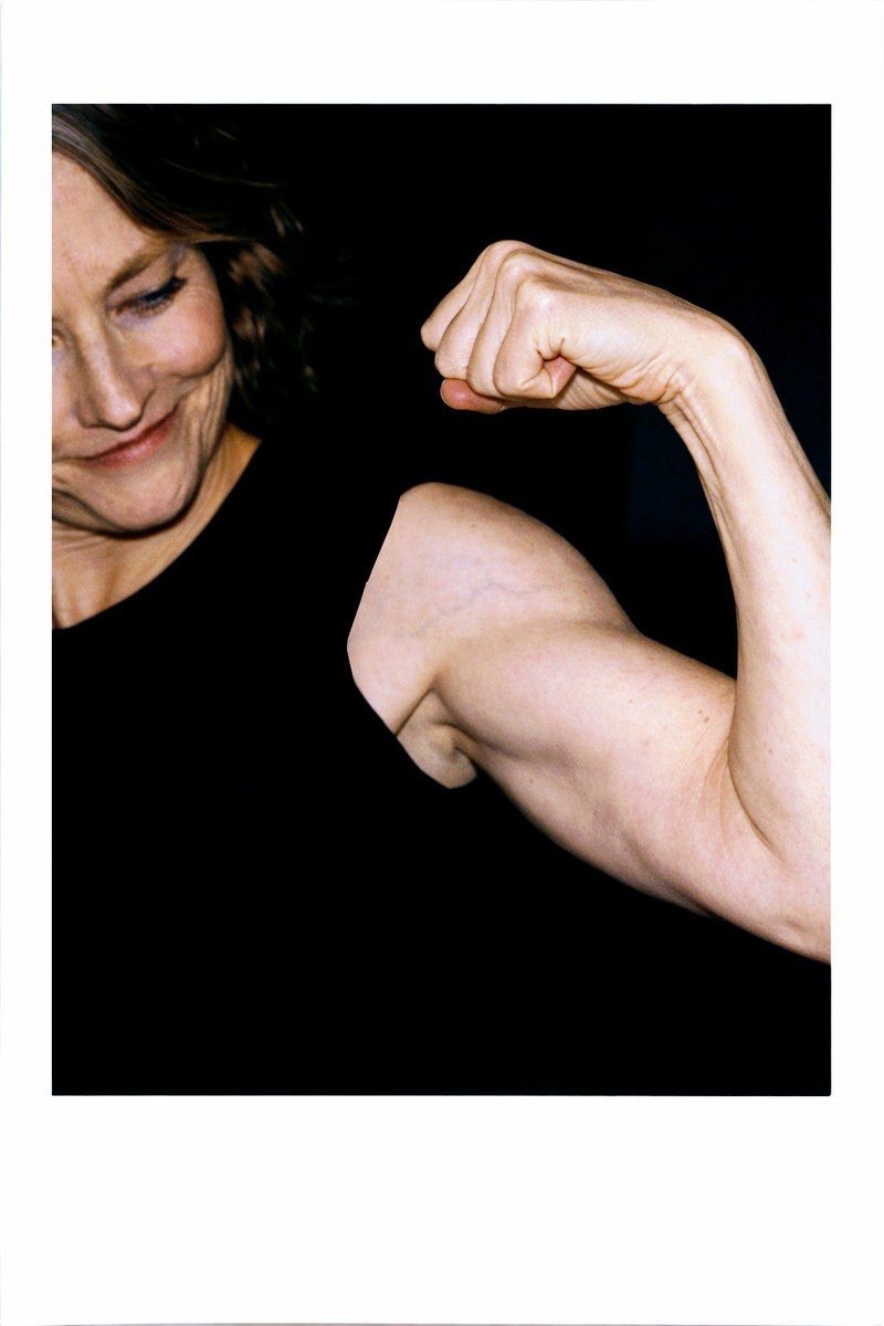 bestofjfoster's tweet photo. today is jodie foster's biceps day! https://t.co/6HQ595bt4q