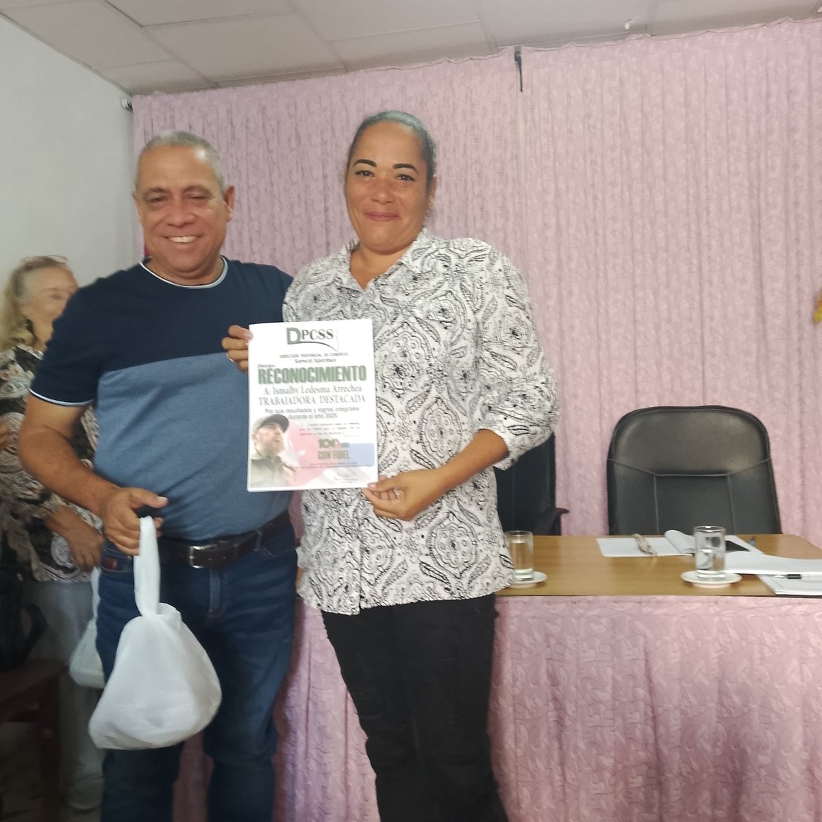 👉Asamblea de Balance de la gestión del Comercio año 2025 #SanctiSpiritusEnMarcha, opiniones ,debates y proyecciones para  el 2026 .Así como trabajadores destacados ,Felicidades!!!!
#Comercio
<a href="/AlexisLorente74/">Alexis Lorente Jiménez</a> <a href="/DeivyPrezMartn1/">Deivy Pérez Martín</a> <a href="/MincinCuba/">Comercio Cuba</a> @