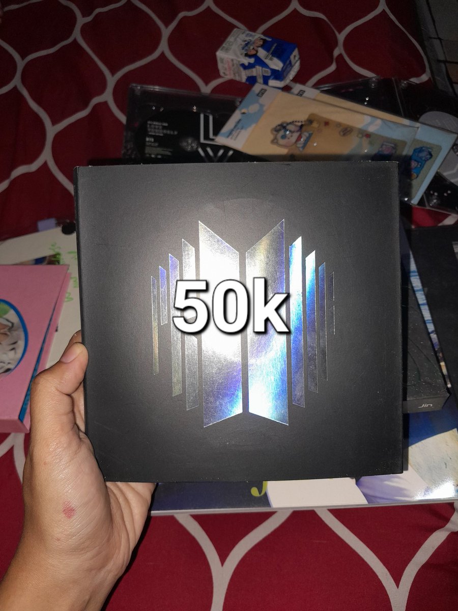 kim_line tweet media