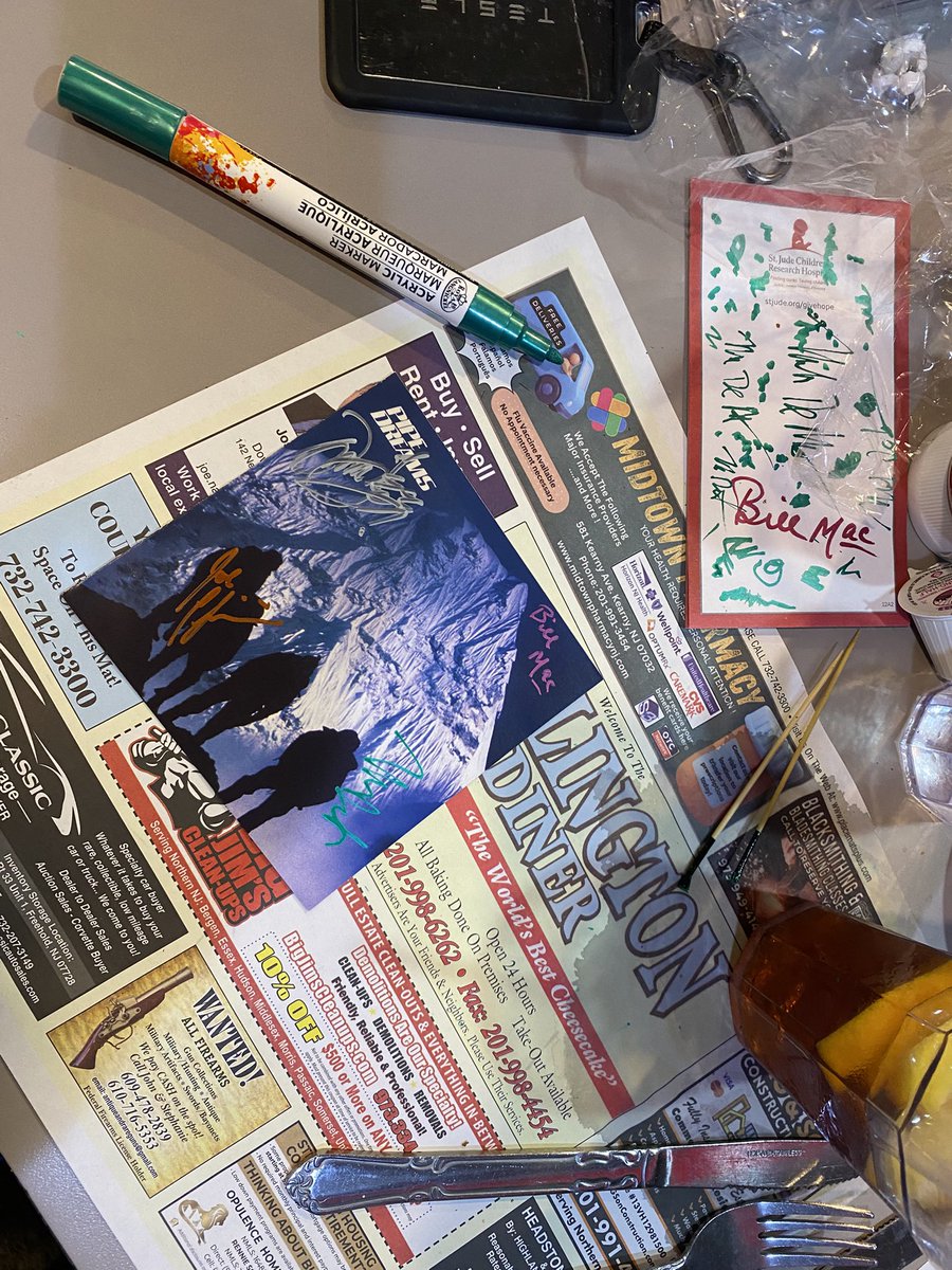 aerobatmike's tweet image. #PipeDreams CD signing !