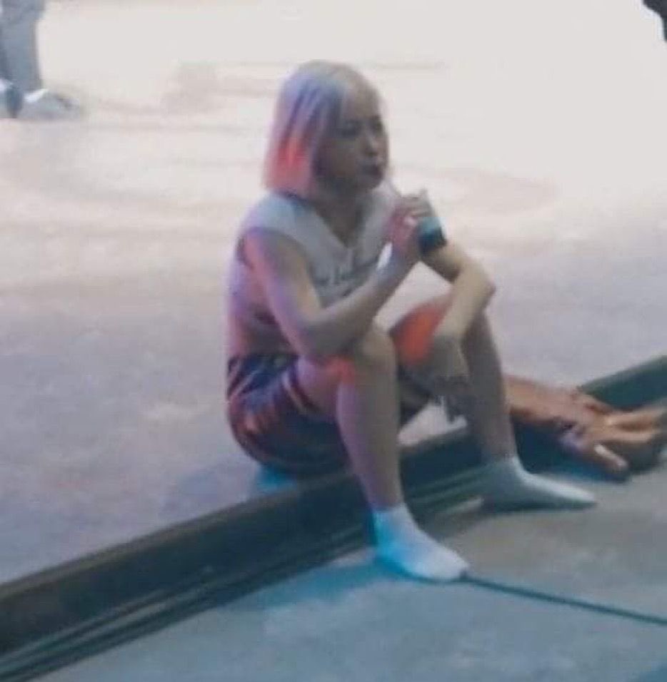 𝑯𝒊𝒏𝒂 tweet media