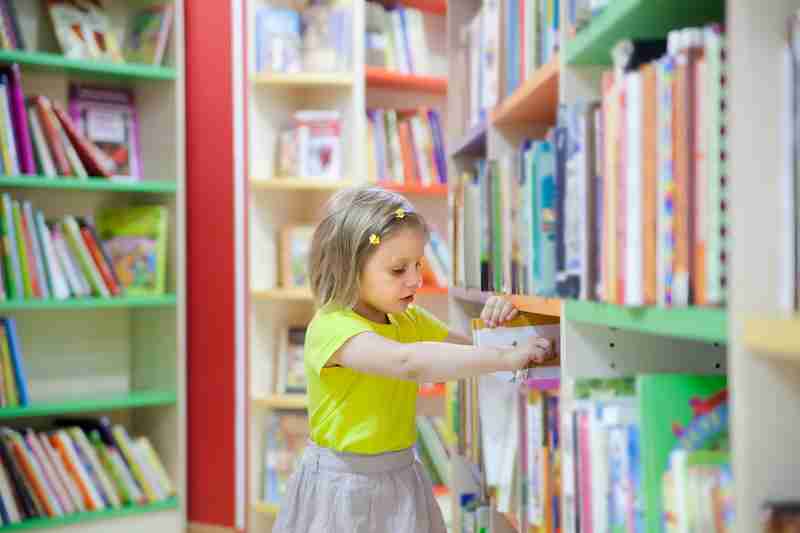 ReflectionSci's tweet photo. Giving children simple choices helps them build confidence, focus, and decision-making skills. Learn how small everyday choices support big growth: https://t.co/01l6Dlawsm https://t.co/Hu9AZi8XQX