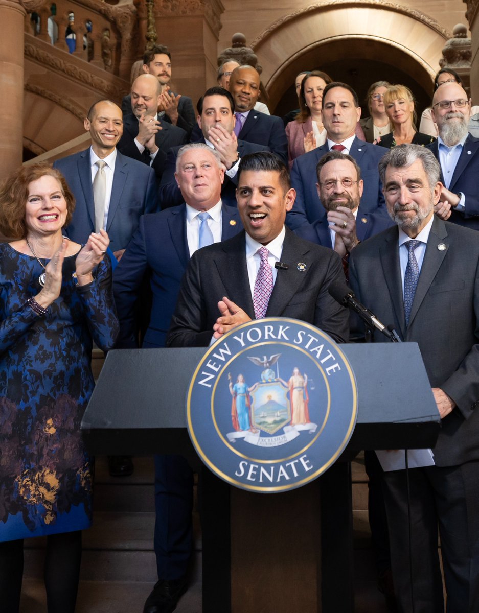 SenatorCooney's tweet image. Affordability, equity, representation. 

Another week fighting for the needs of #ROC and working towards a better quality of life for all New Yorkers this week in Albany.