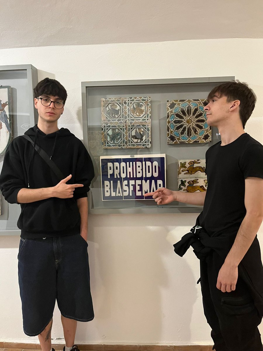 C̷͎̲̺̮̍͑͋̑͠𝖍𝖆𝖔𝖘 ̷̠̗̫̺͔͍̱̲̖̫̾̍̍̅ 𝖀𝖉𝖔𝖓🔮 tweet media