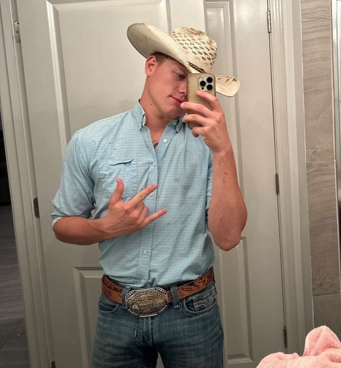 Bored Panda tweet media