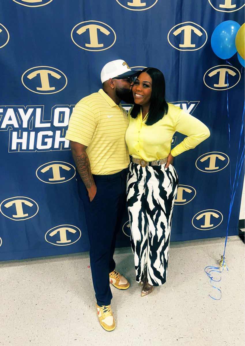 CᴏᴀᴄʜO🕺🏽 tweet media