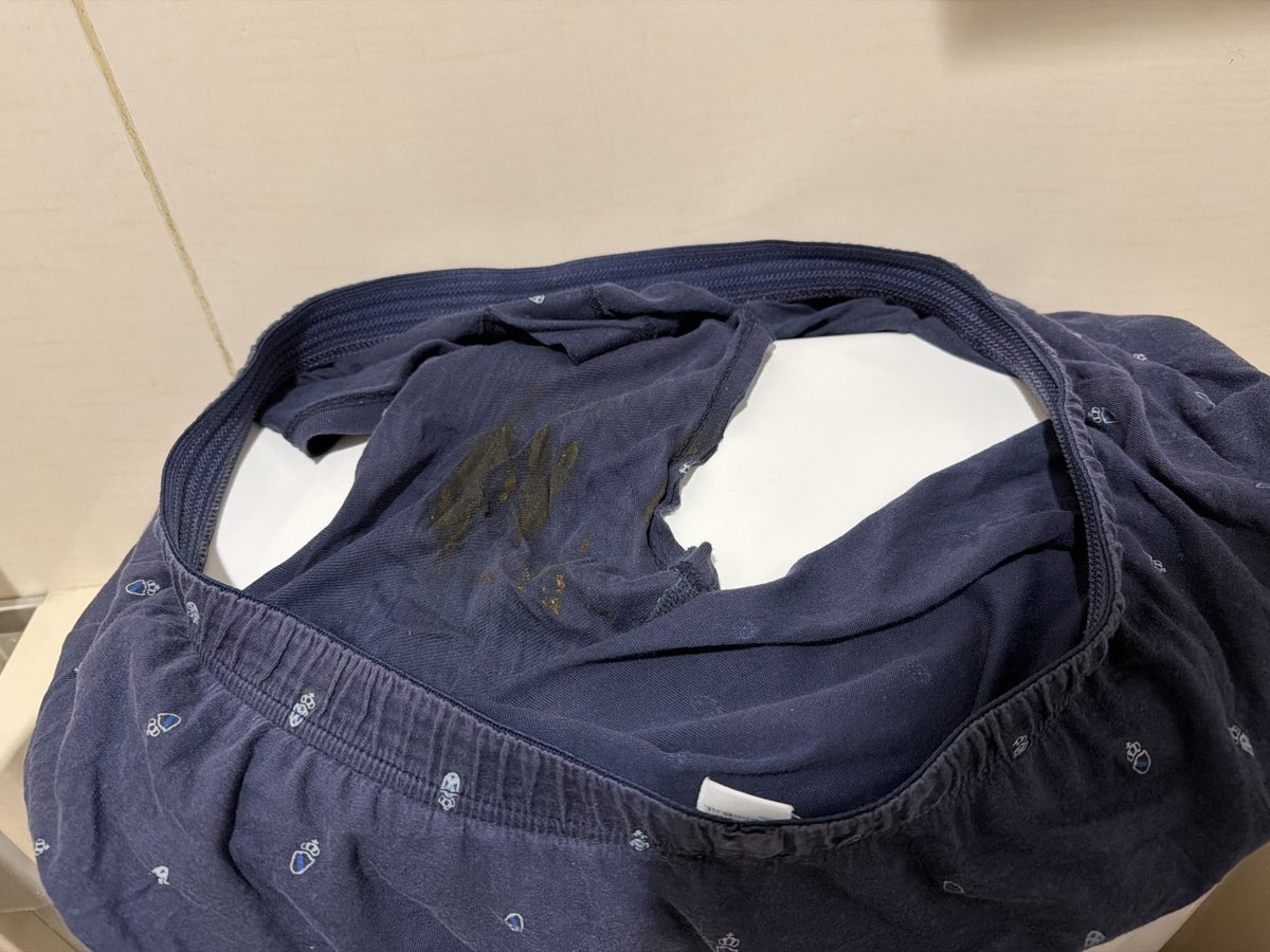 oopsy2020's tweet photo. 久しぶりはでっかいおっさんパンツw https://t.co/1Nmr6XpVG3