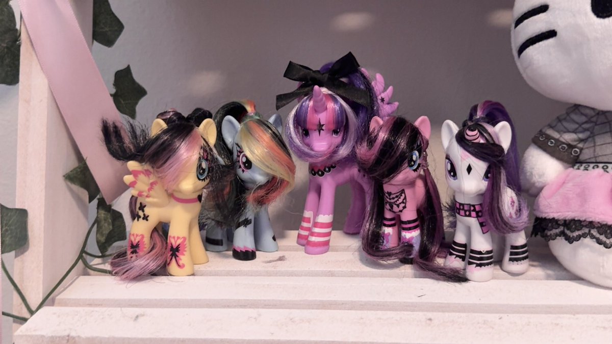 mimi 𝜗ৎ tweet media