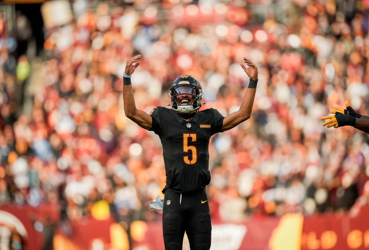 Lord Commander 999 tweet media