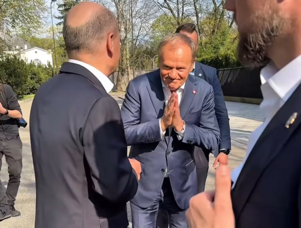 ARMOR_CAGE 🇵🇱🧯 tweet media