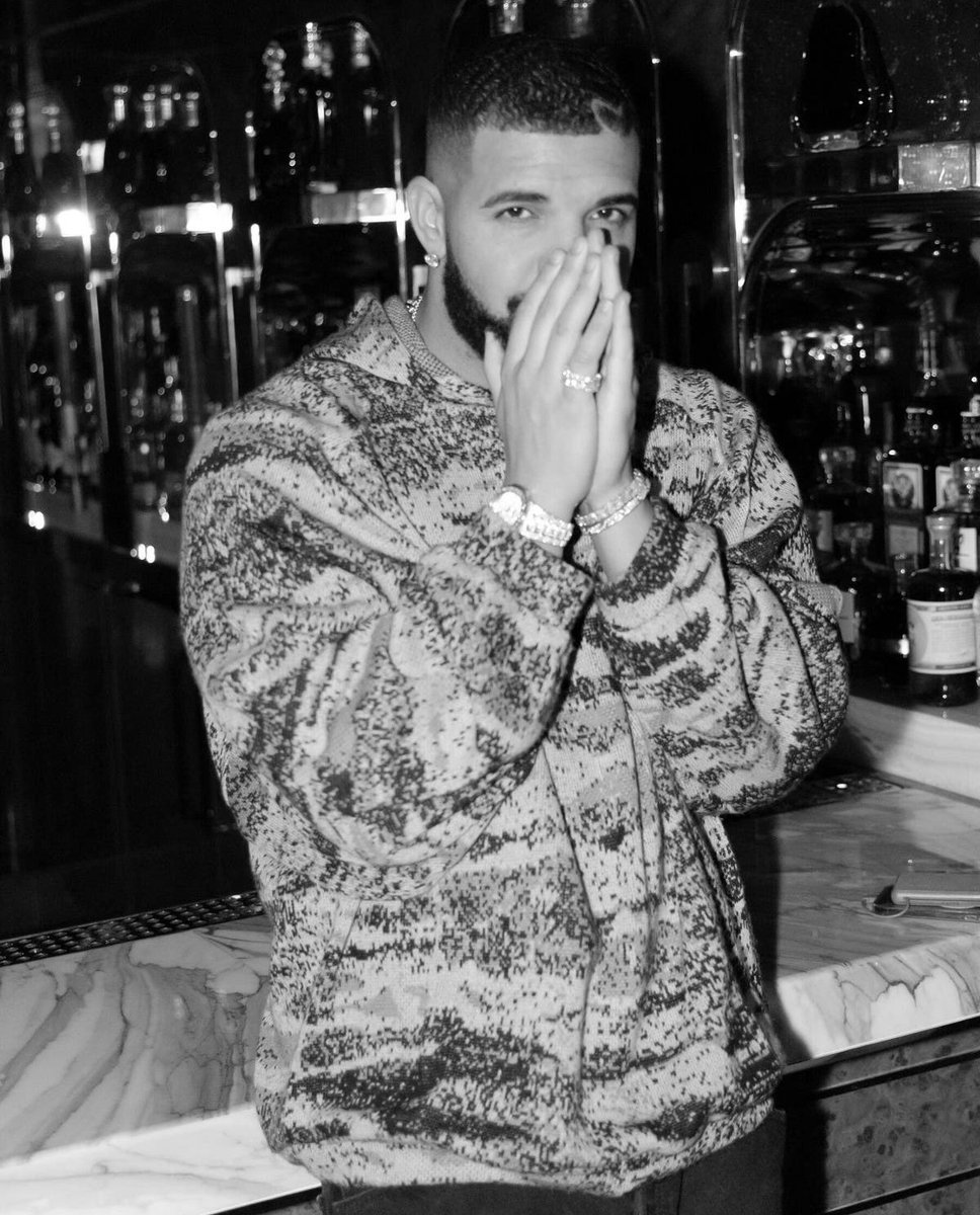 ARIRANG (525M) breaks the record as the 4th Biggest Debut Week of All-Time for an Album by an Male Act on Spotify, surpassing "Certified lover Boy" (497M) by Drake.