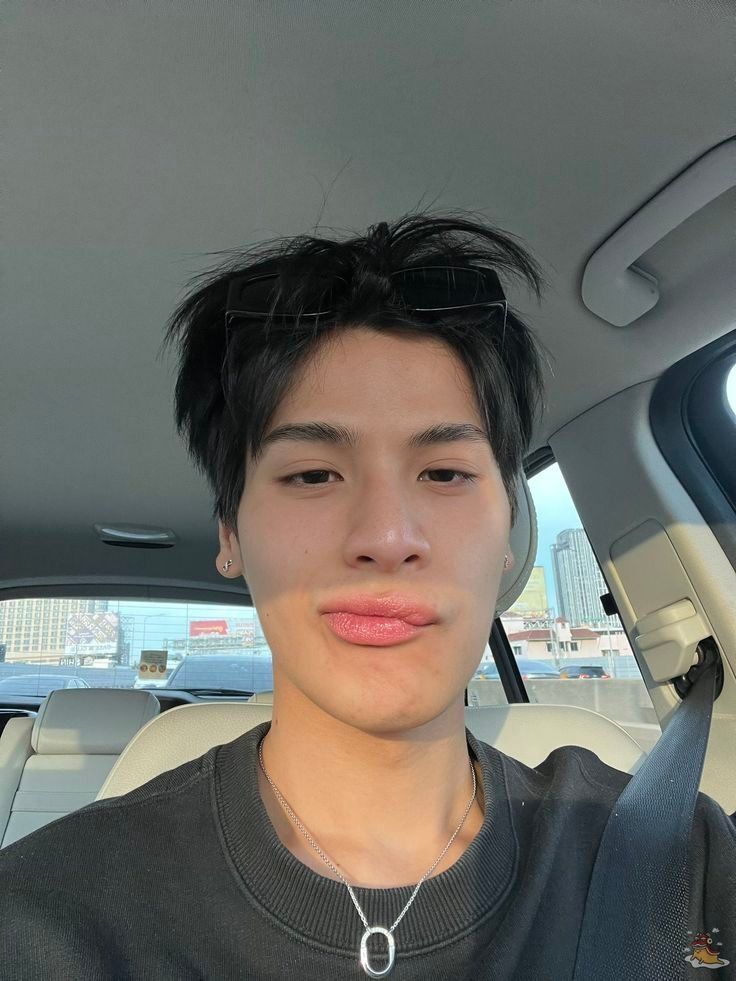 OCIE .ᐟ 🩷🎄 tweet media