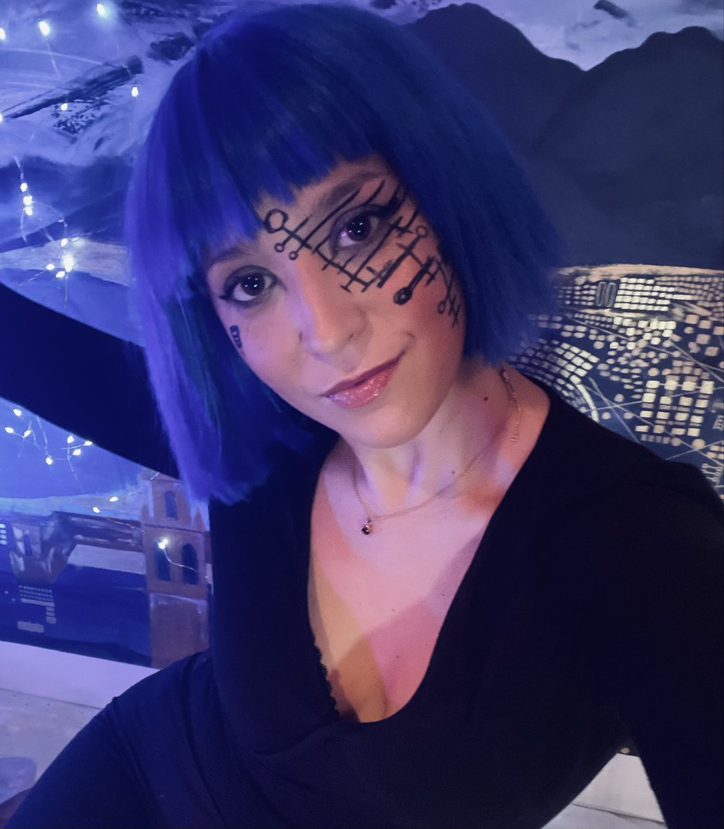 natacha_ivaldi's tweet photo. Beyond the prompt. 🌀 When my artistic circuits and blue hair meet the future everyone is dreaming of today. 

Real art, real heritage, real vision.

#ArtAndTech #FutureOfArt #BlueHair https://t.co/7Yo2q3m36e