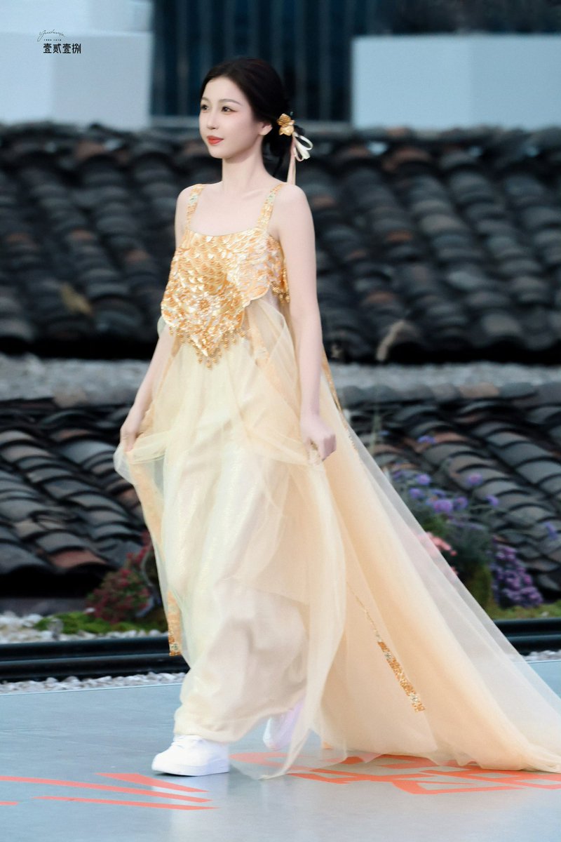 ᴇsᴛʜᴇʀʏᴜ ᴛʜᴀɪʟᴀɴᴅ (𝗦𝗹𝗼𝘄) tweet media