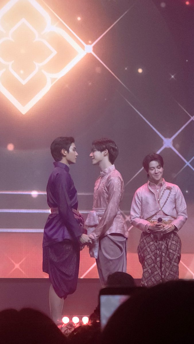 el 𐔌՞. .՞𐦯 tweet media