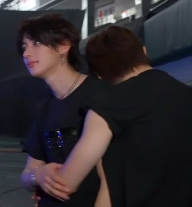 🍎🐶🐶🦴🐾 tweet media