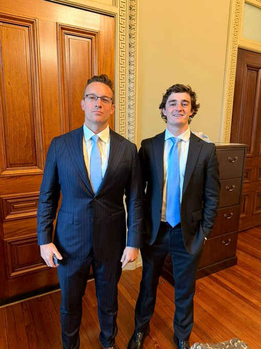 Gunther Eagleman™ tweet media