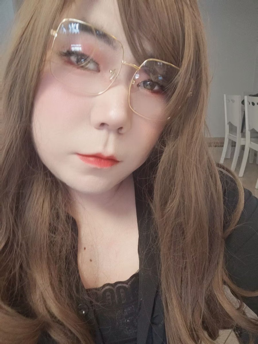 小情儿CD(已婚人夫) tweet media