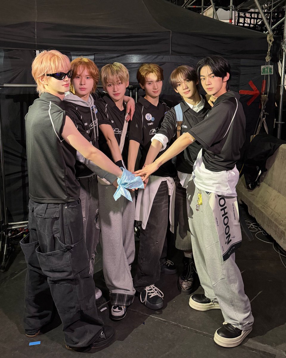 도룽📁zip tweet media