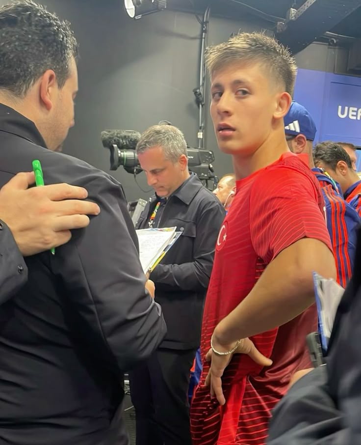 staredaly💫 tweet media