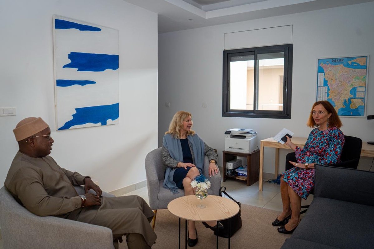 Borso Tall tweet media