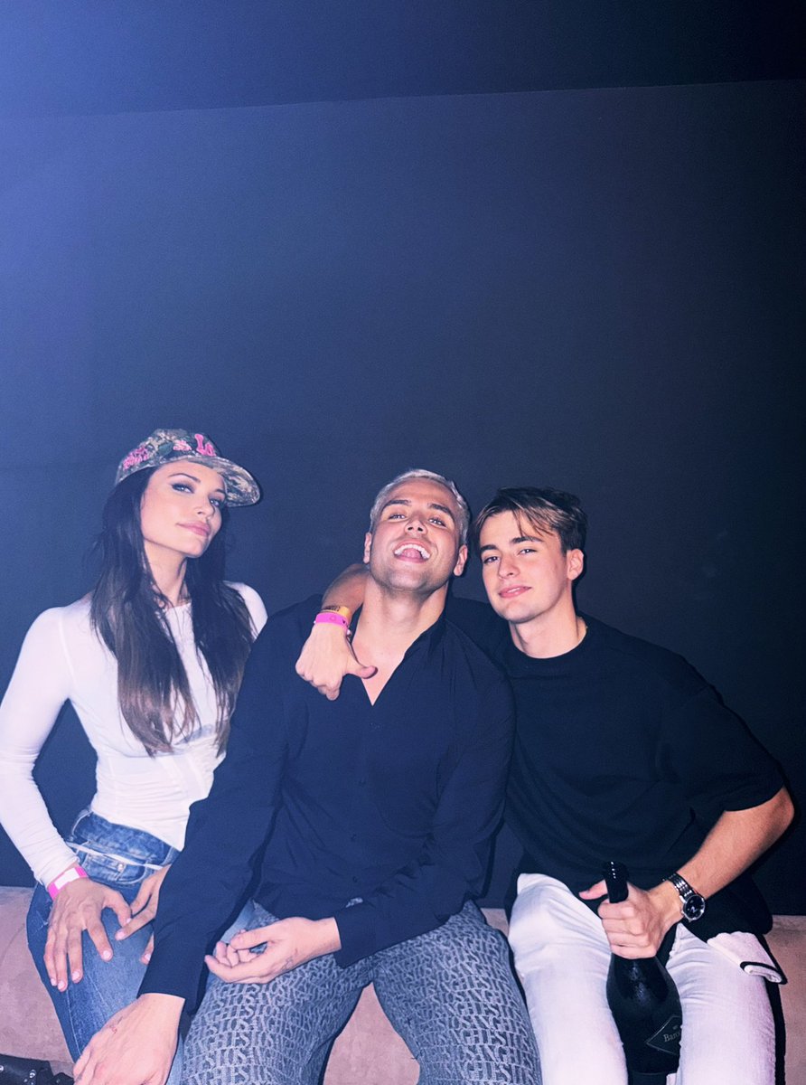 Tomiraimon tweet media