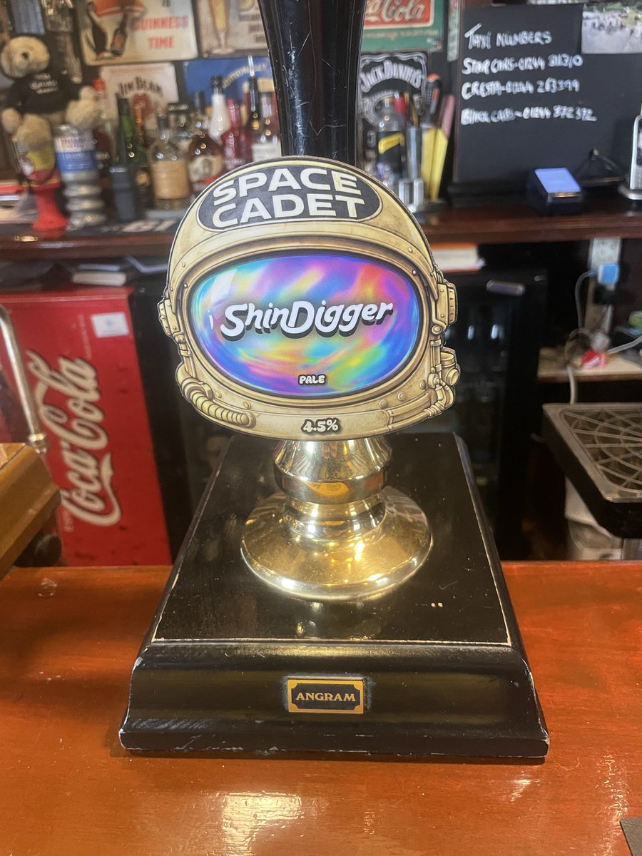 Olde cottage tweet media