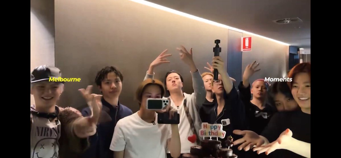 박정う tweet media