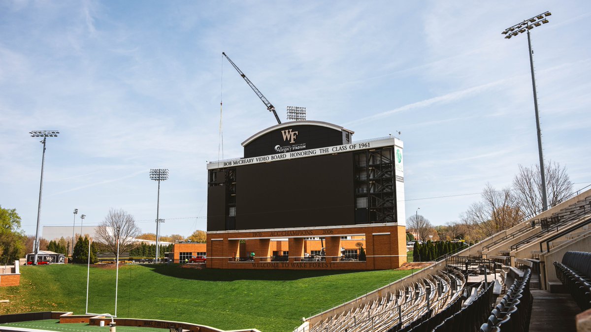 Continuing to provide the Best Fan Experience in North Carolina 🎩

📺 Upgraded videoboard
🔊 Brand new sound system

𝐃𝐞𝐭𝐚𝐢𝐥𝐬 📰: deacs.info/4sxPeSB