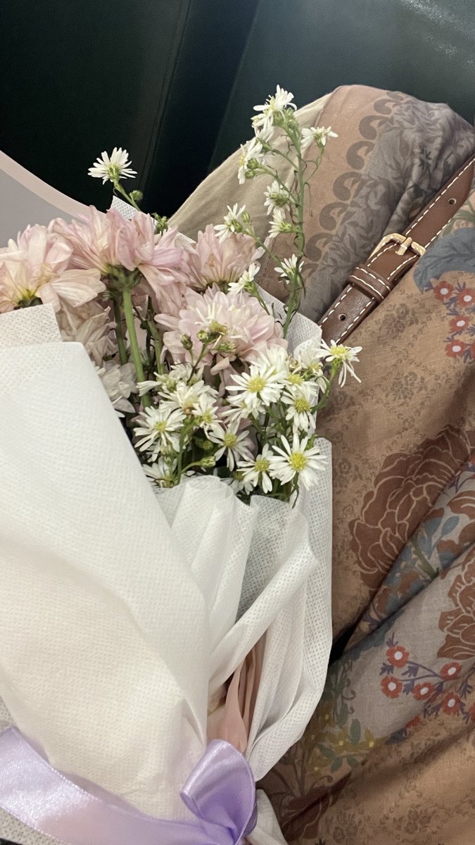 Ici 💌 tweet media