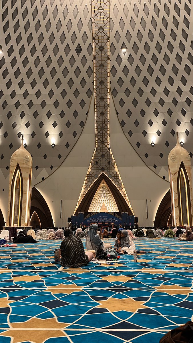 Ici 💌 tweet media