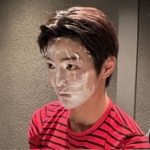 dailyjames tweet media