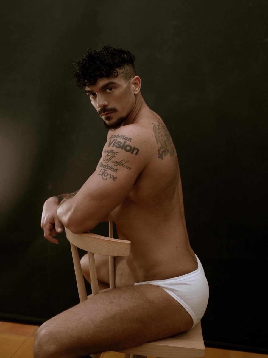 Tom barry tweet media