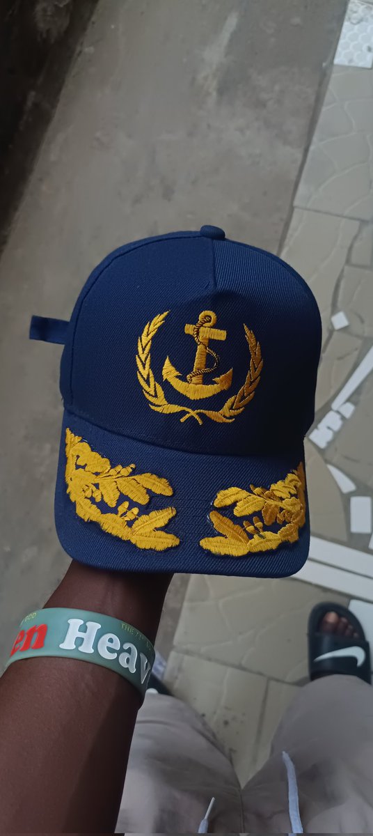 Oluwa_Dailo's tweet photo. Just got one of this beauty from our Chief Host on the weekly X Space Chief @Vincentinz โ๏ธ
Itโs officially time to rock my cap ๐คญ
Thank you sir ๐ซก
#MarineLife #EngineerInTheMaking #OnOceanWeSurvive https://t.co/OcHPkz20uN