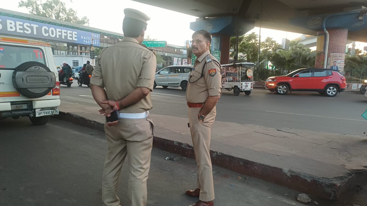 LUCKNOW TRAFFIC POLICE tweet media
