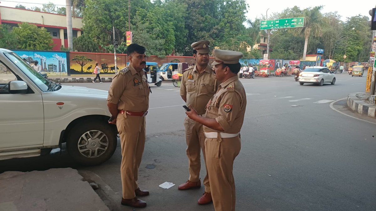 LUCKNOW TRAFFIC POLICE tweet media